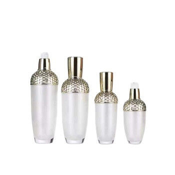 Ωοειδής καλλυντική ακρυλική 100ml αντλιών διαλογή μεταξιού μπουκαλιών που προσαρμόζεται