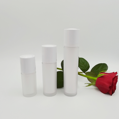 15ml 30ml 50ml για τη φροντίδα δέρματος γύρω από το περιστροφικό διπλοτειχισμένο χωρίς αέρα μπουκάλι αντλιών