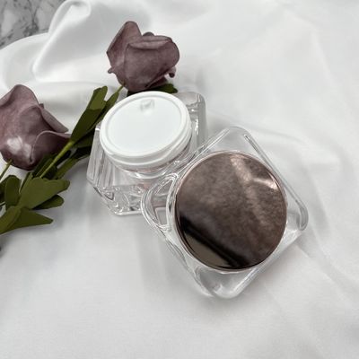 Βαρέων βαρών τετραγωνικά καλλυντικά εμπορευματοκιβώτια 50g κρέμας βάζων ακρυλικά με το καπάκι καθρεφτών