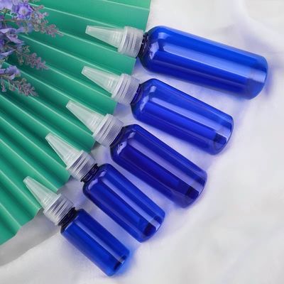 άσπρη πλαστική βίδα 28/410 24/410 συστροφής τοπ καλυμμάτων μπουκαλιών PP με την κάλυψη σκόνης