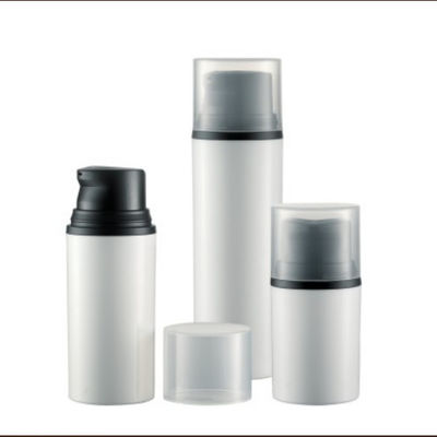 Κενή μαύρη θραύση μπουκαλιών 15ml 30ml 50ml PP αντλιών λοσιόν φροντίδας δέρματος επάνω